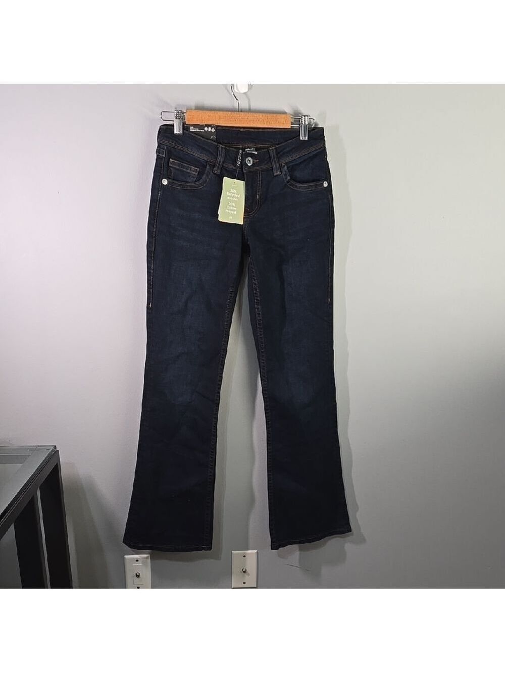 Divided H&M Deep Indigo Jeans Women's Size 4 Blue Recycled Flare Jean Cool